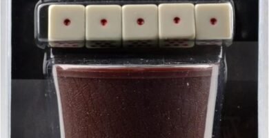 Fournier 102006 Cubilete mas Dados Póker Blister 7 144 Fournier 102006 Cubilete mas Dados Poker Blister file